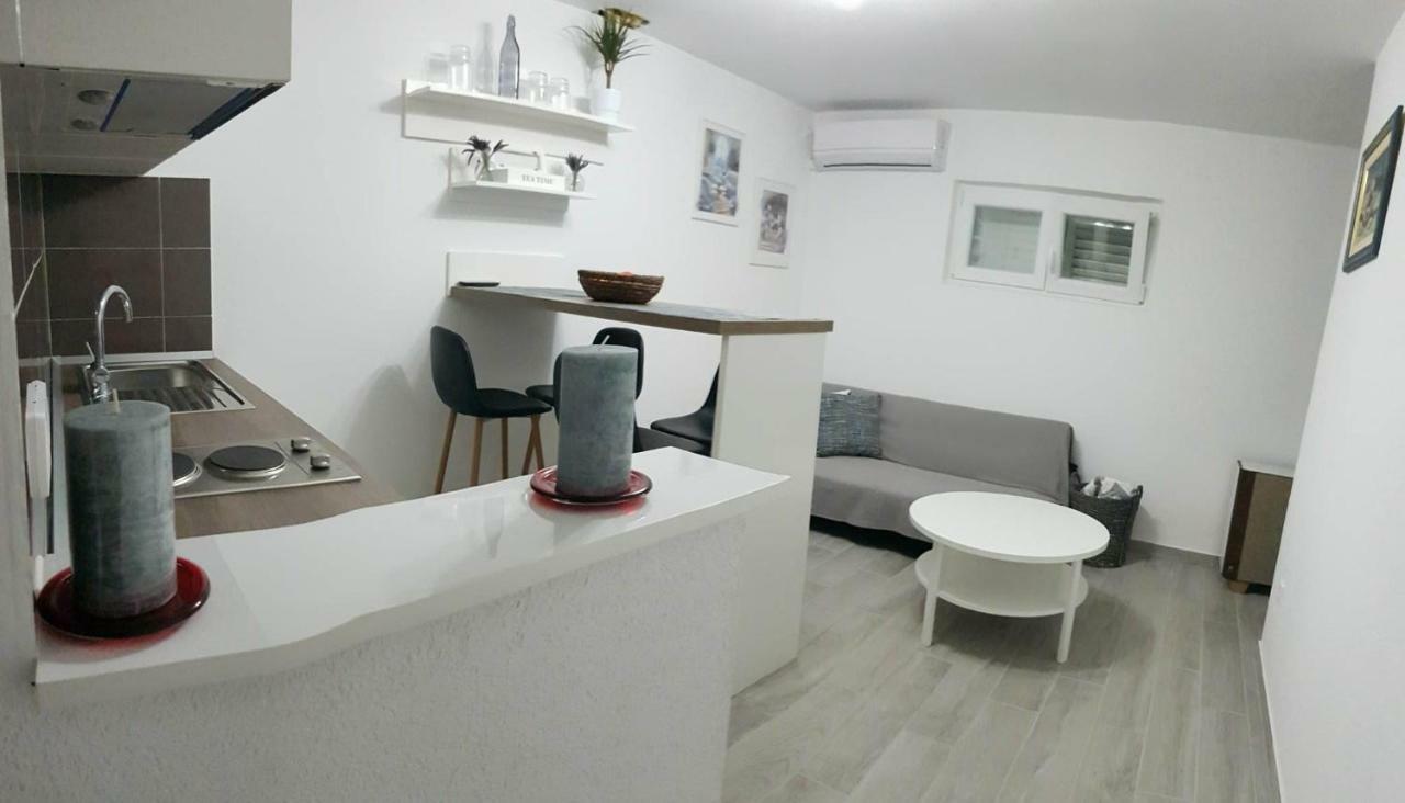 Anamarija Apartment 코츌라 외부 사진